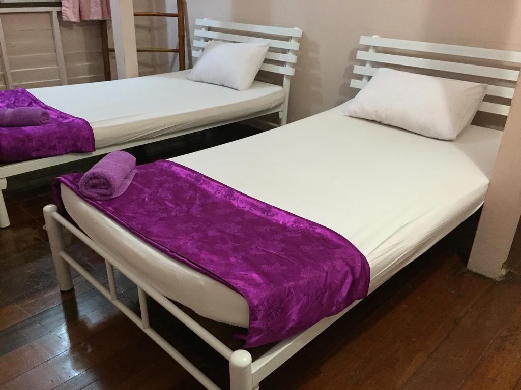 Ricos Honey Place Guesthouse Бангкок Экстерьер фото