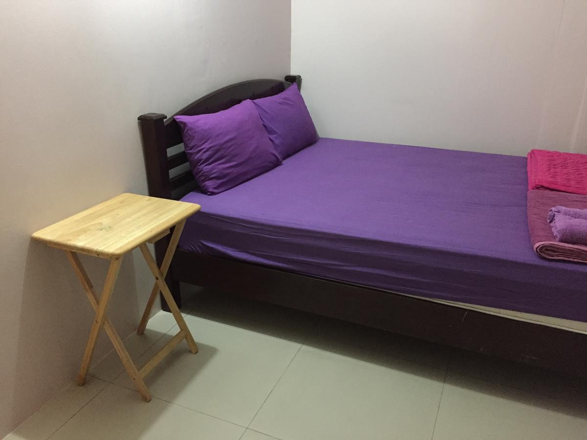 Ricos Honey Place Guesthouse Бангкок Экстерьер фото